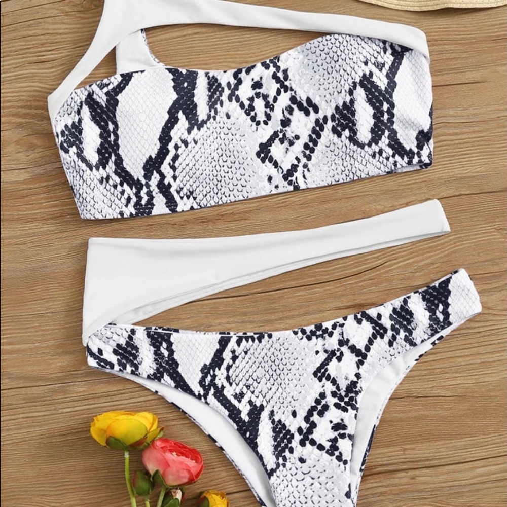 SHEIN Bikini